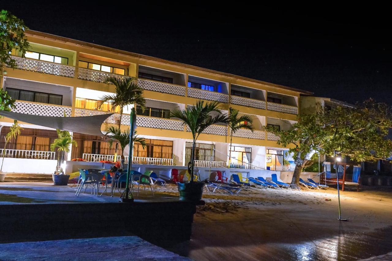 Sand And Tan Beach Hotel Ocho Rios Exteriér fotografie